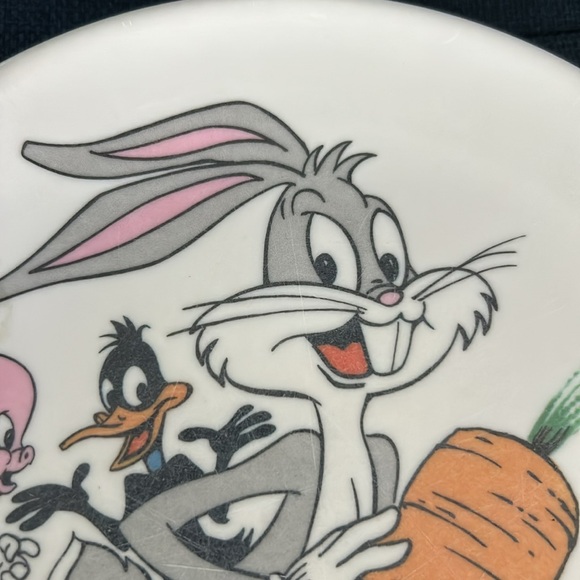 Vintage Looney Tunes Bugs Bunny, Elmer Fudd, Porky Pig and Daffy Duck plate - Picture 4 of 9